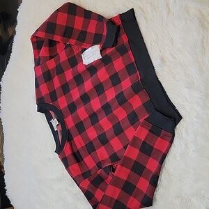 NWT Better Together cropped Buffalo red black plaid sweater, long sleeved